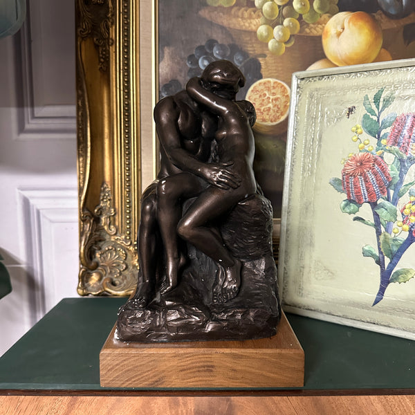 Vintage Austin Sculpture Nude Male & Female Kissing 1994