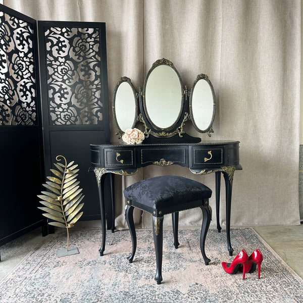 Painted Dressing Table High Gloss Finish Small Antoinette Dressing Table