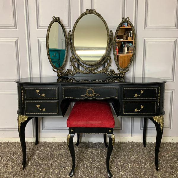 Dressing Table in Black Gloss Kidney Shape Vanity