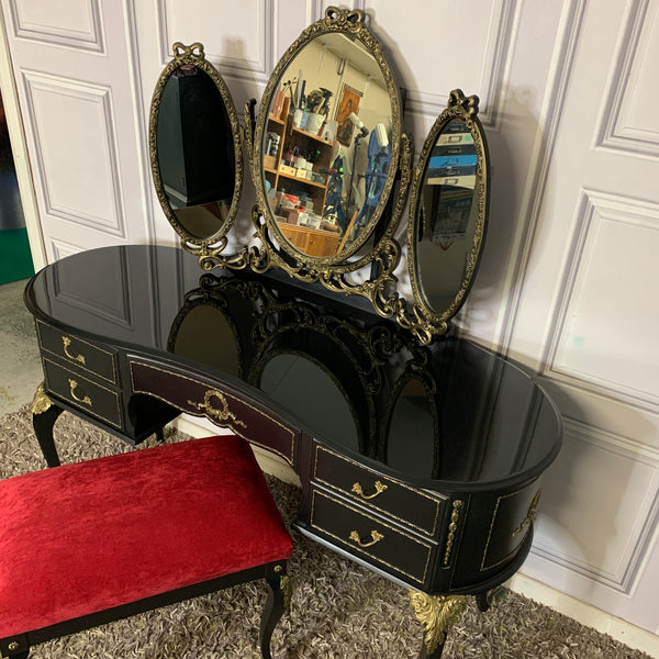 Dressing Table in Black Gloss Kidney Shape Vanity