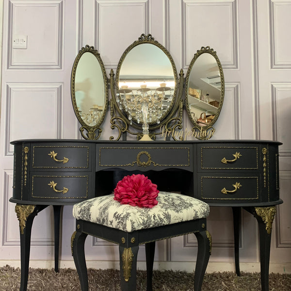 Bedroom Furniture Set by Olympus Black & Gold