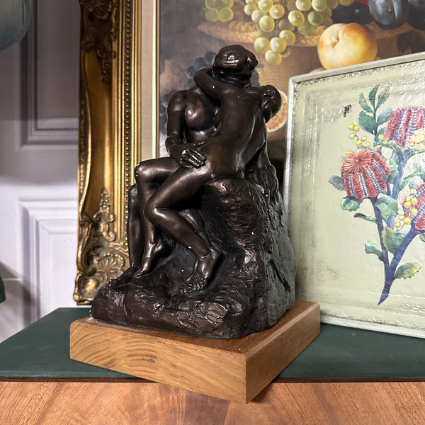 Vintage Austin Sculpture Nude Male & Female Kissing 1994