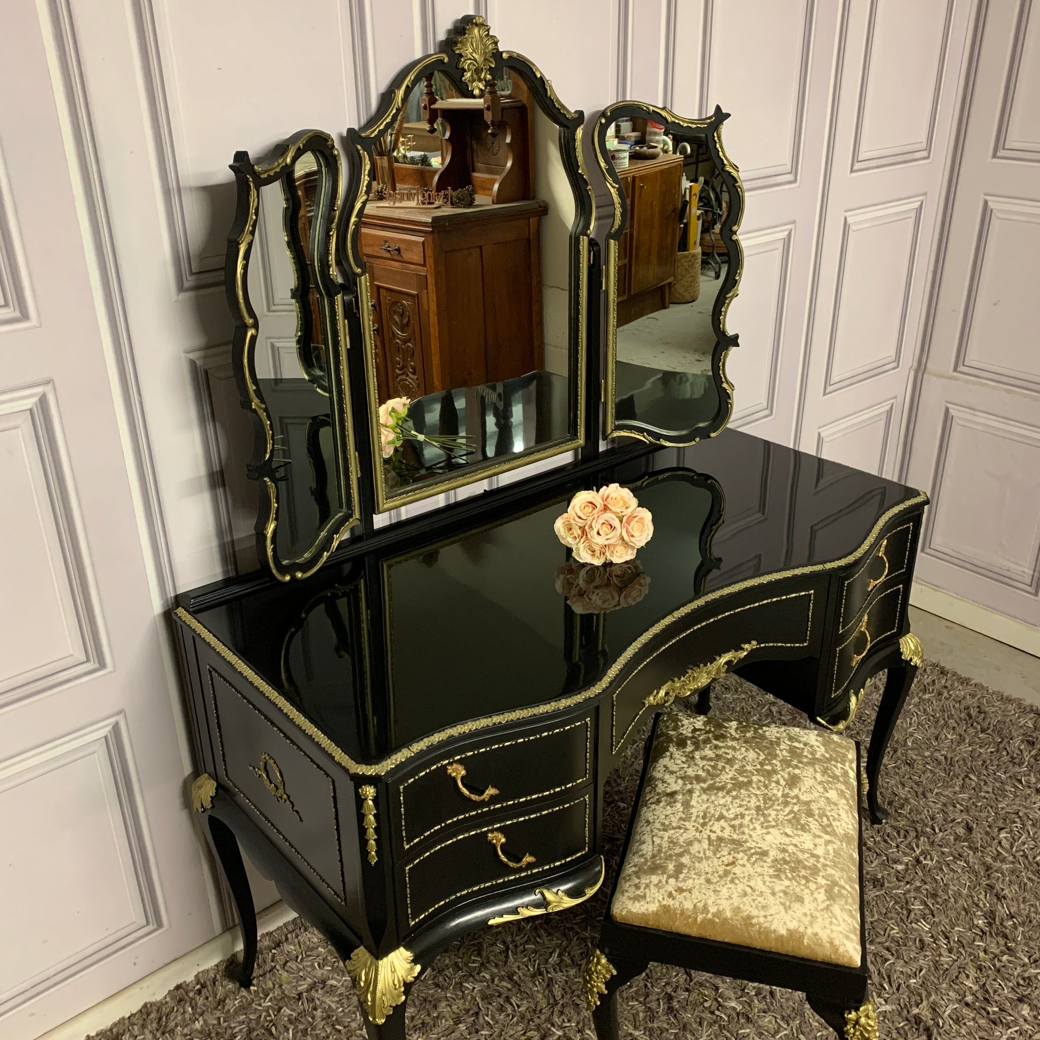 black and gold dressing table Uniktio Makeup Vanity Desk Set with Tri-Fold Lighted Mirror, Dressing Table  with Drawers and Power Outlets – Unikito